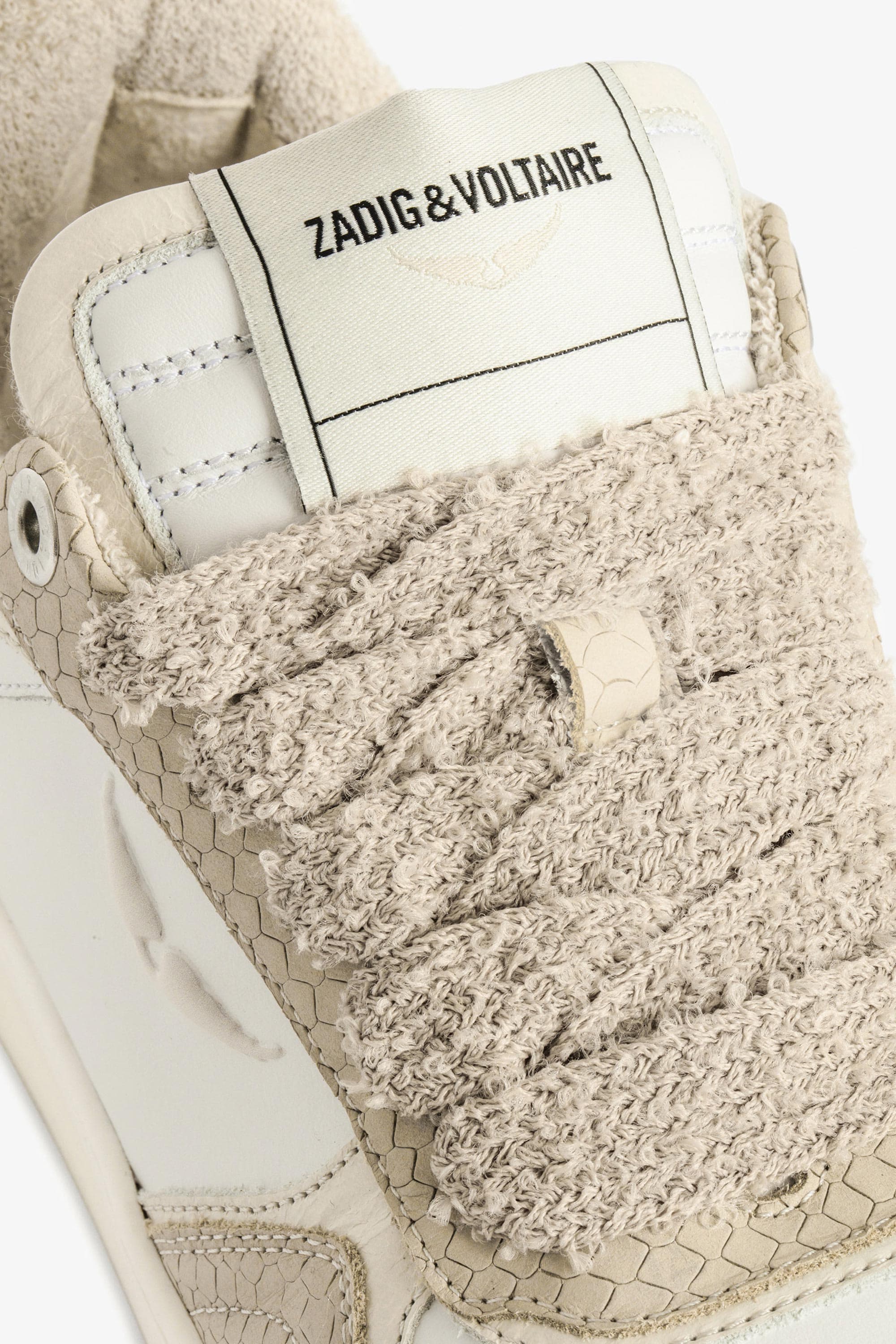 [특가] Wings Sneakers