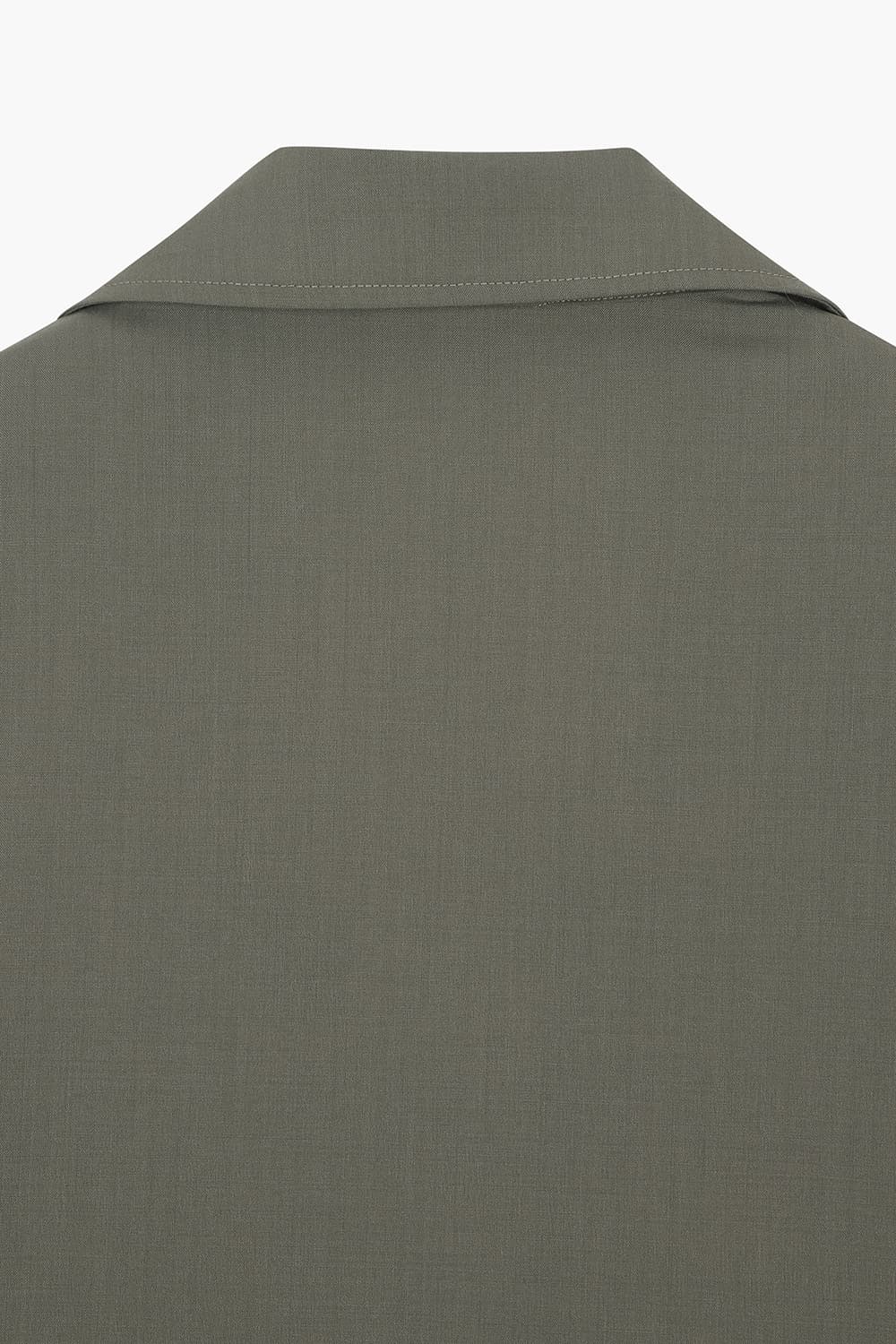 울100 미니멀 셔츠 자켓 (셋업) 카키 QE5SMDBOT102Q87