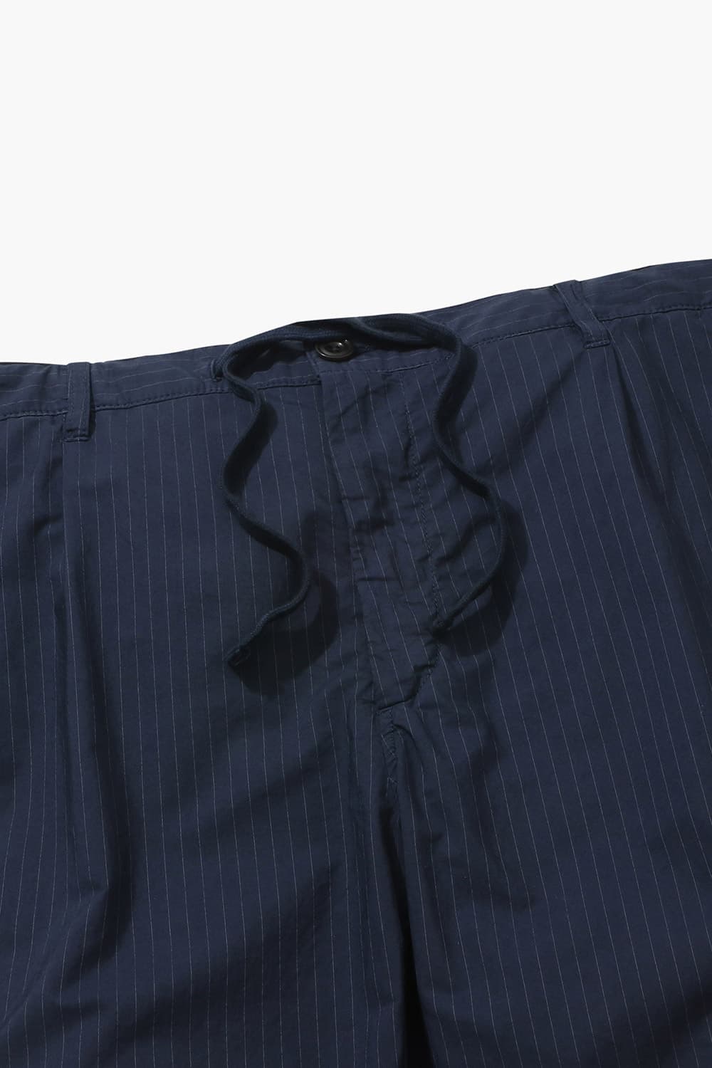 코튼 스트라이프 드로우스트링 세미와이드 다크네이비 팬츠