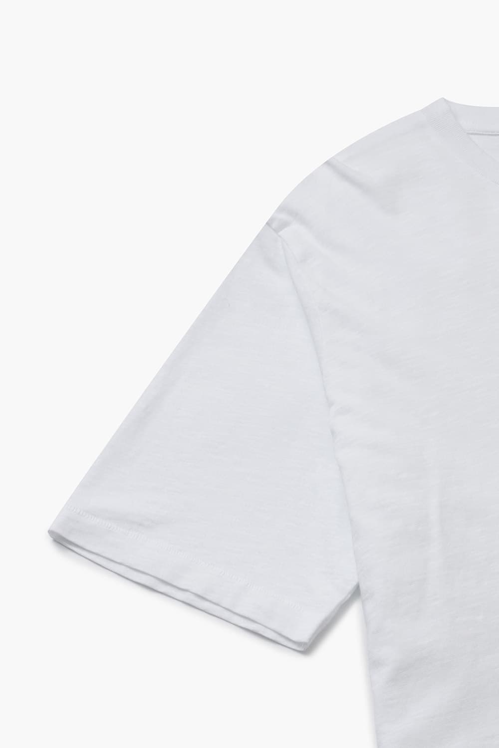 코튼 포켓 크루넥 001 화이트 반소매 티셔츠