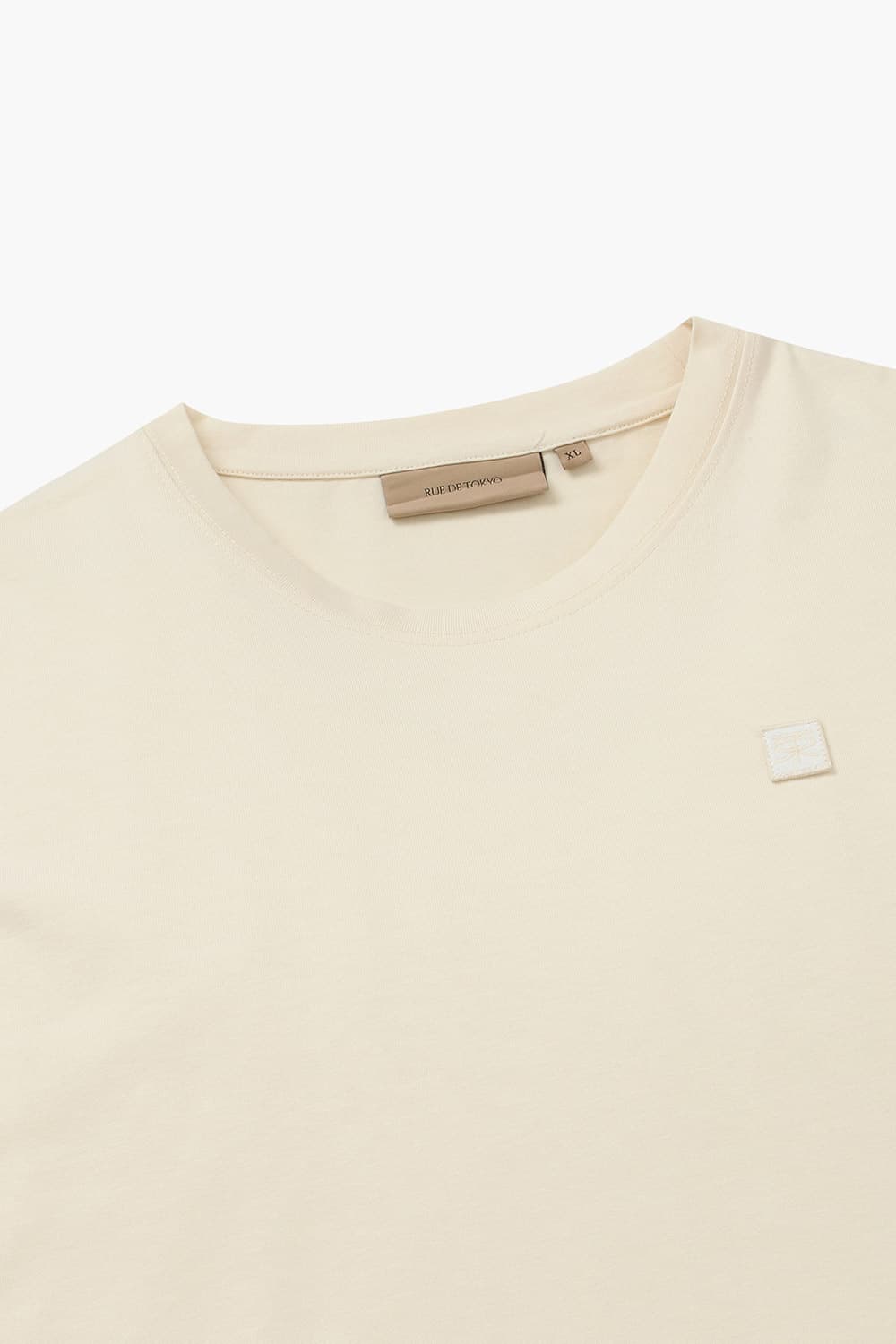 THOMAS 코튼 엠브로이더리 패치 004 아이보리 반소매 티셔츠