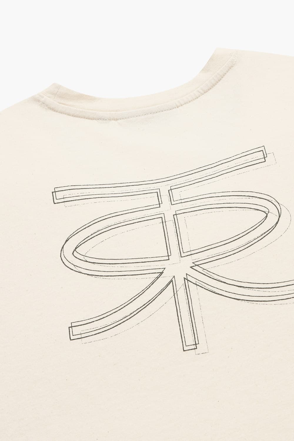 TOKE 코튼 빅 로고 102 아이보리 반소매 티셔츠