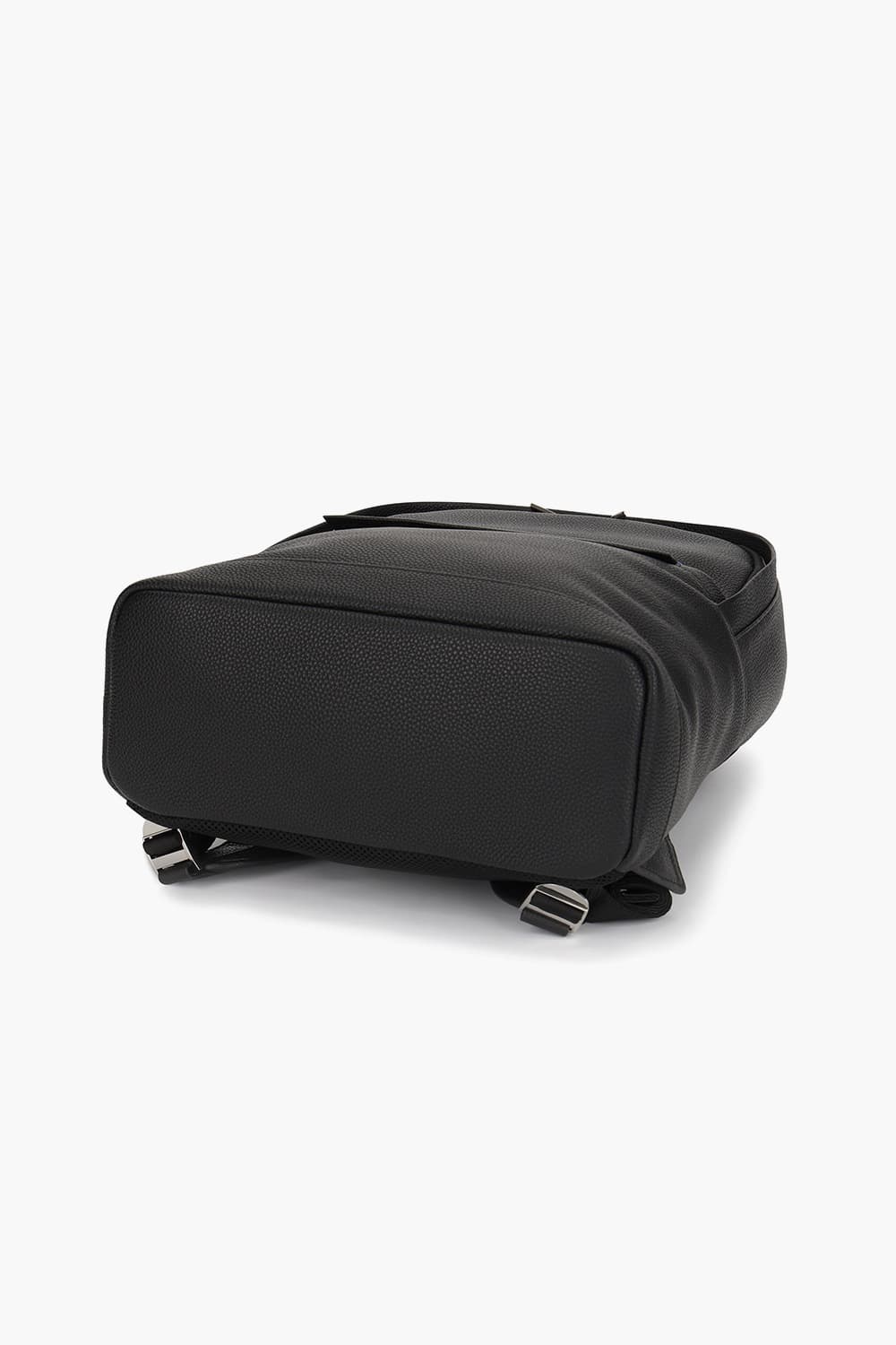 26 그레인 레더 라운드 백팩 CG1SP221BK3