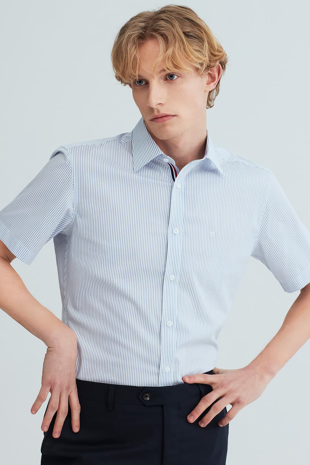 핀스트라이프 트리콜로르 953 컴포터블 반팔 셔츠 블루 SE6MM22HS953SBU