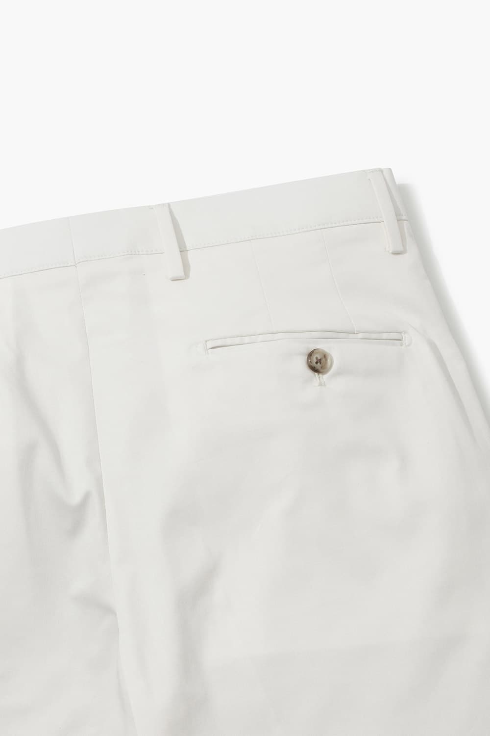 코튼 솔리드 레귤러팬츠 화이트 RE4SMBAPT851R01