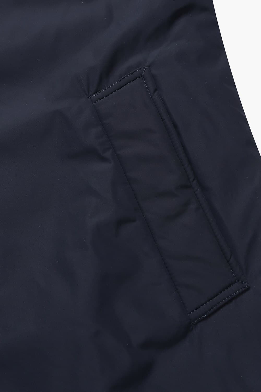 Borart PL 다운 네이비 아우터 RE4FMBAOT102R66