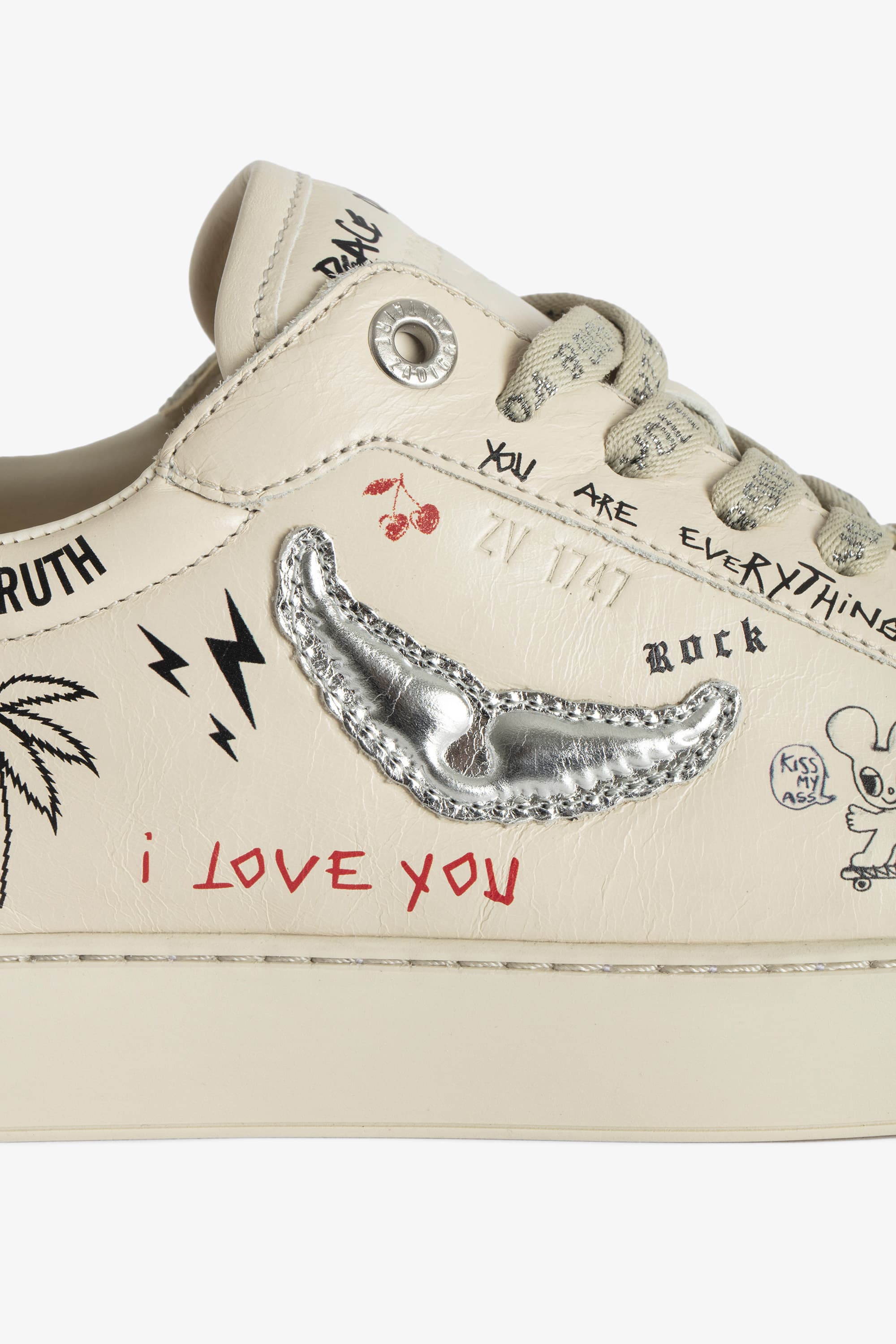 Fly On Love Low Top Sneakers