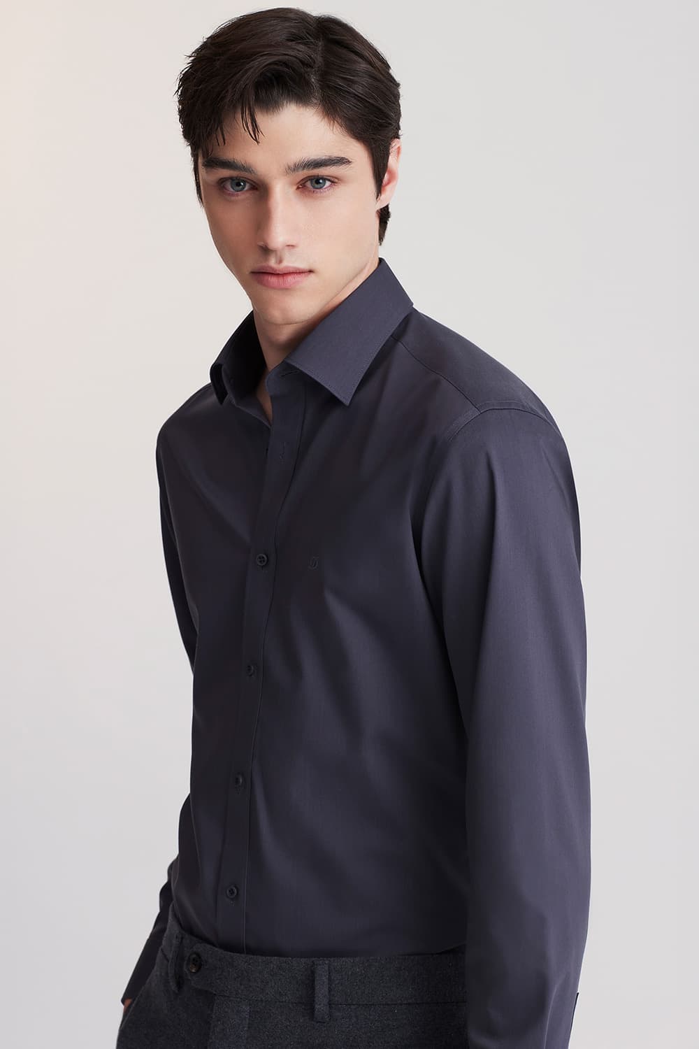 스트레치 솔리드 951 컴포터블 셔츠 다크그레이 SE5FM22LS951SDY