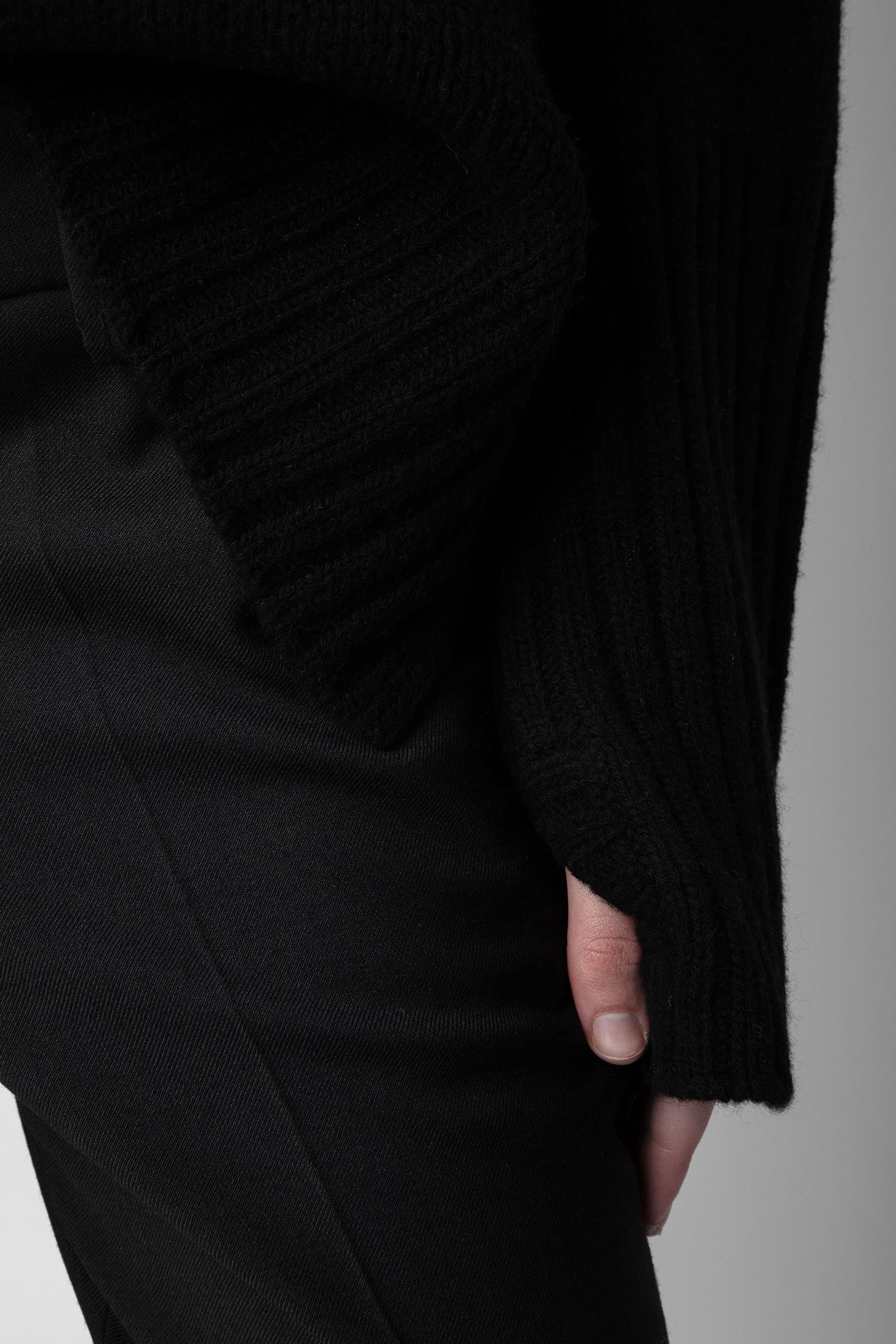 Alma Rock and Roll Sweater