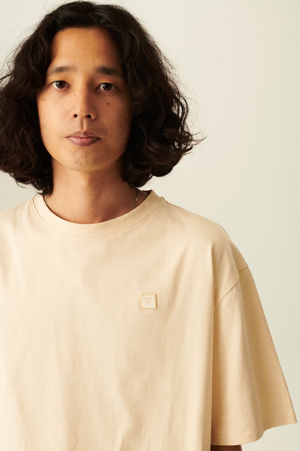 THOMAS 코튼 엠브로이더리 패치 반소매 티셔츠 234 025 07 0006OWH