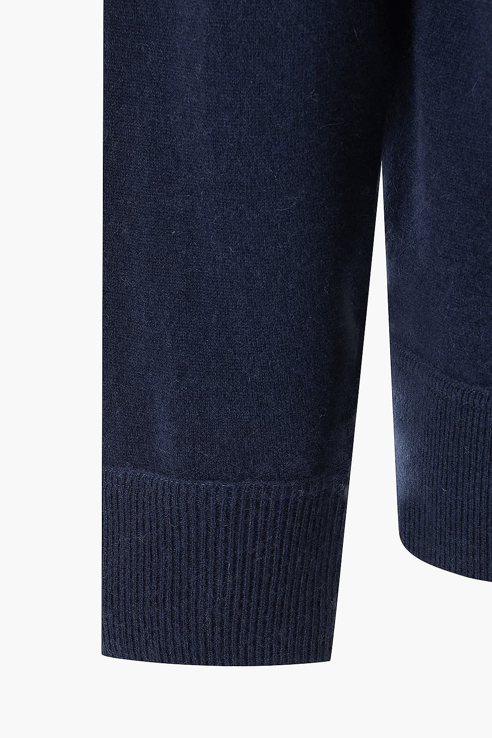 울 캐시미어 크루넥 긴소매 니트 BEQ631605