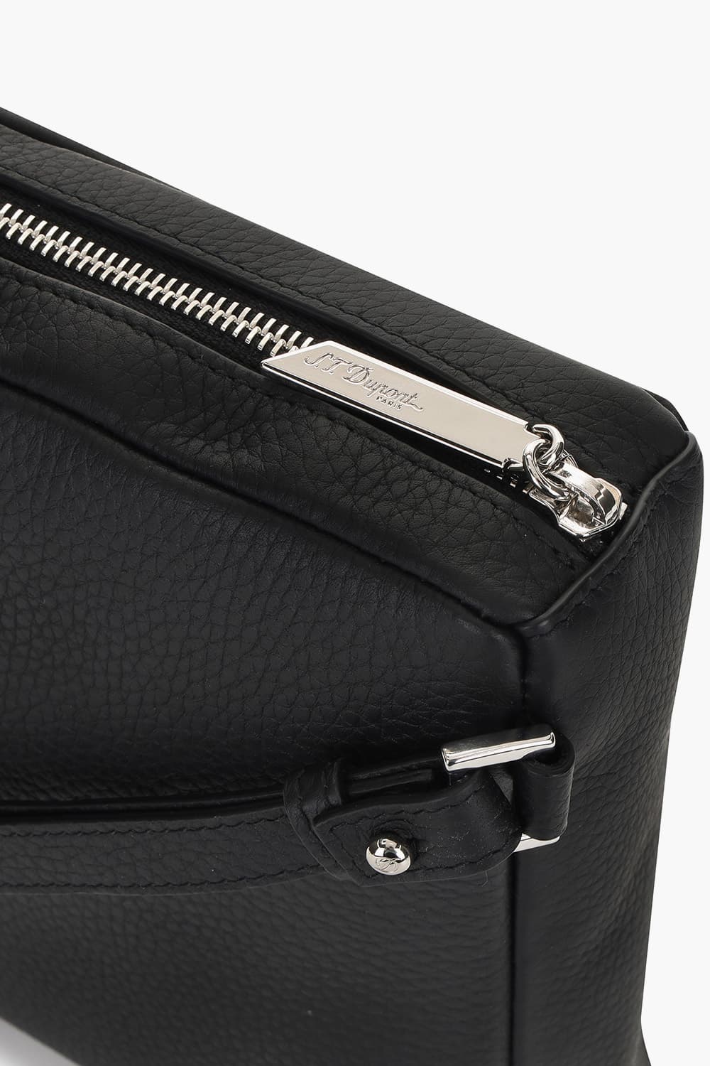 네오캡슐그레인 미디움 클러치 블랙 CG181243Z