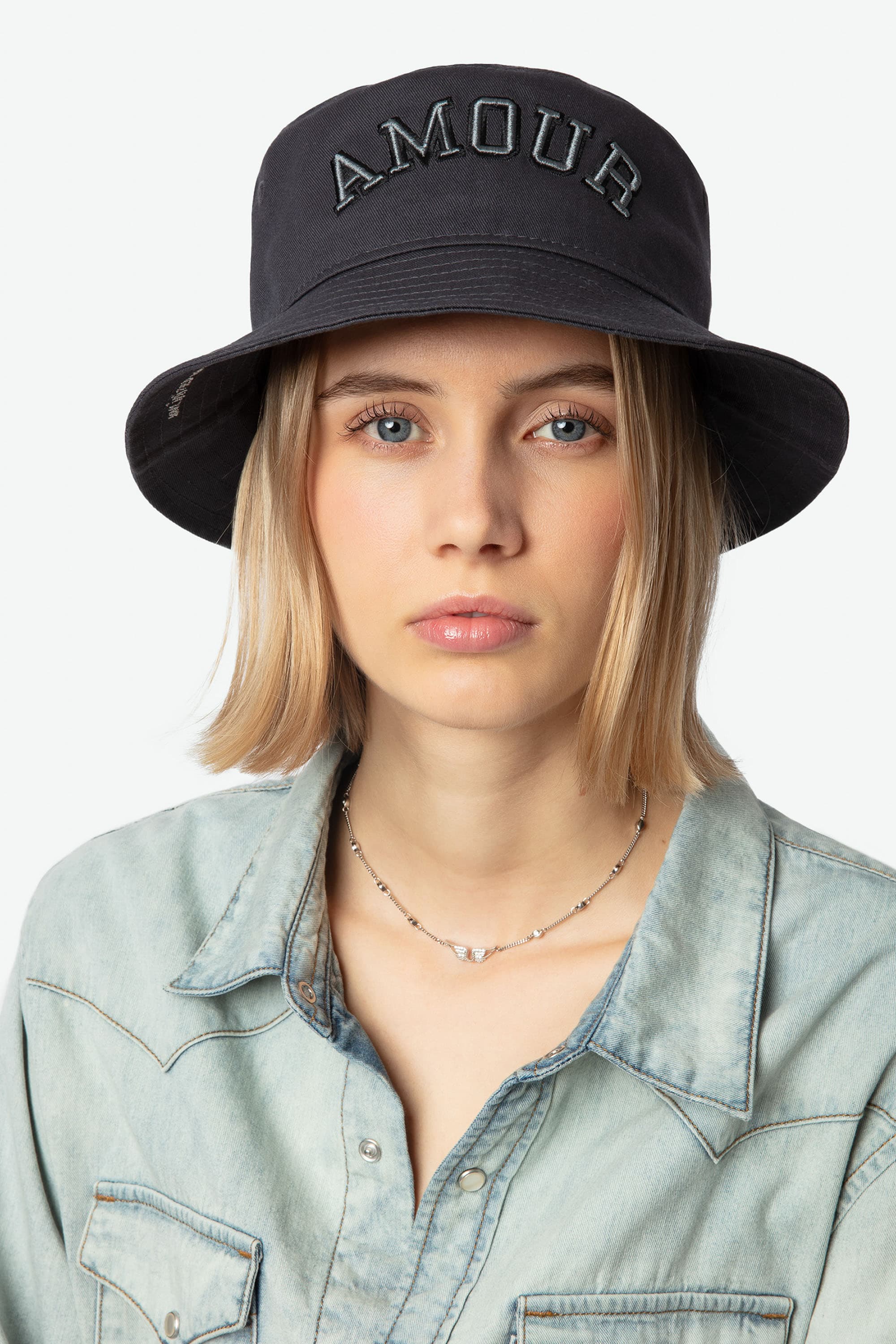 New Era Amour Bucket Hat