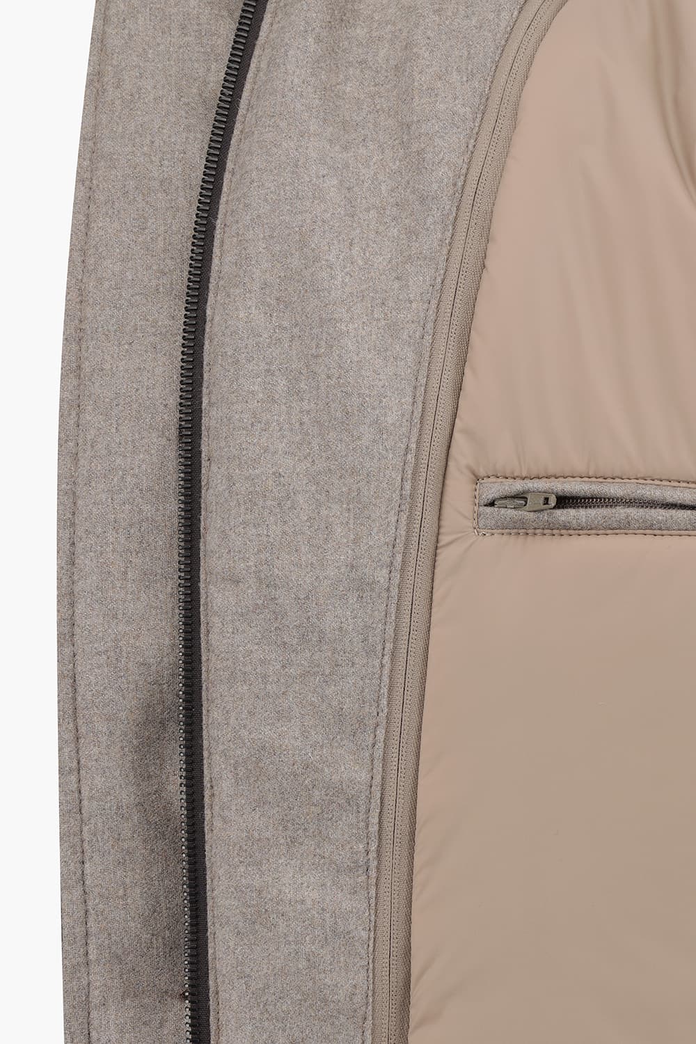 울 안감 하이넥 다운 점퍼 85T017GERY020