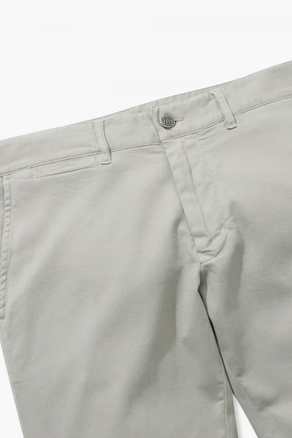 코튼 테이퍼드 캐주얼 팬츠 IVH3530H353009